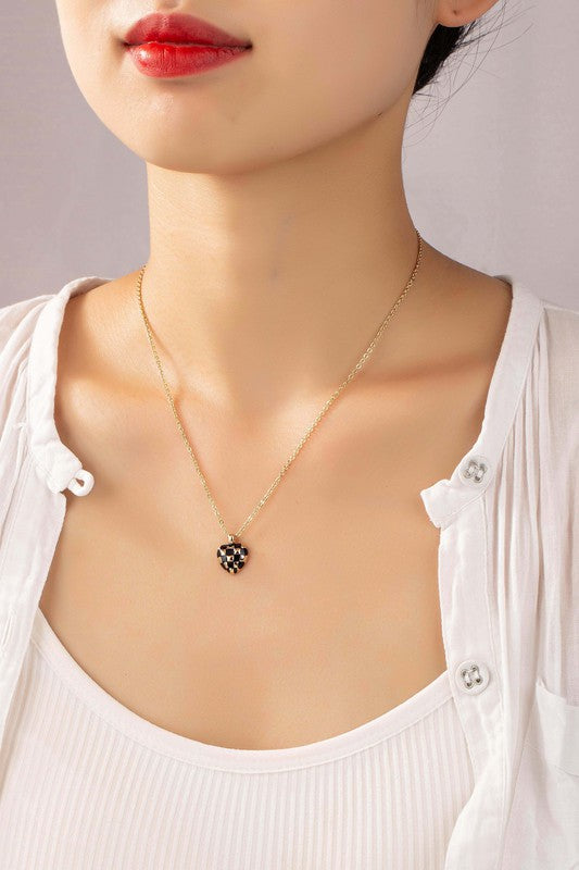 Checker Heart Pendant Necklace - Beautifeye Boutique