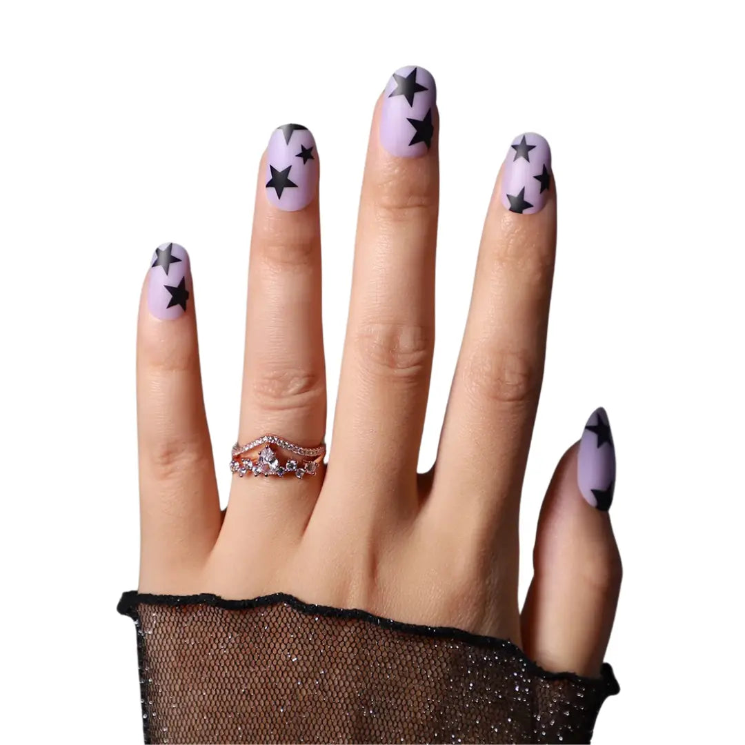 Black Stars | Bold Black Star Pattern Press-On Nails Set - Beautifeye Boutique