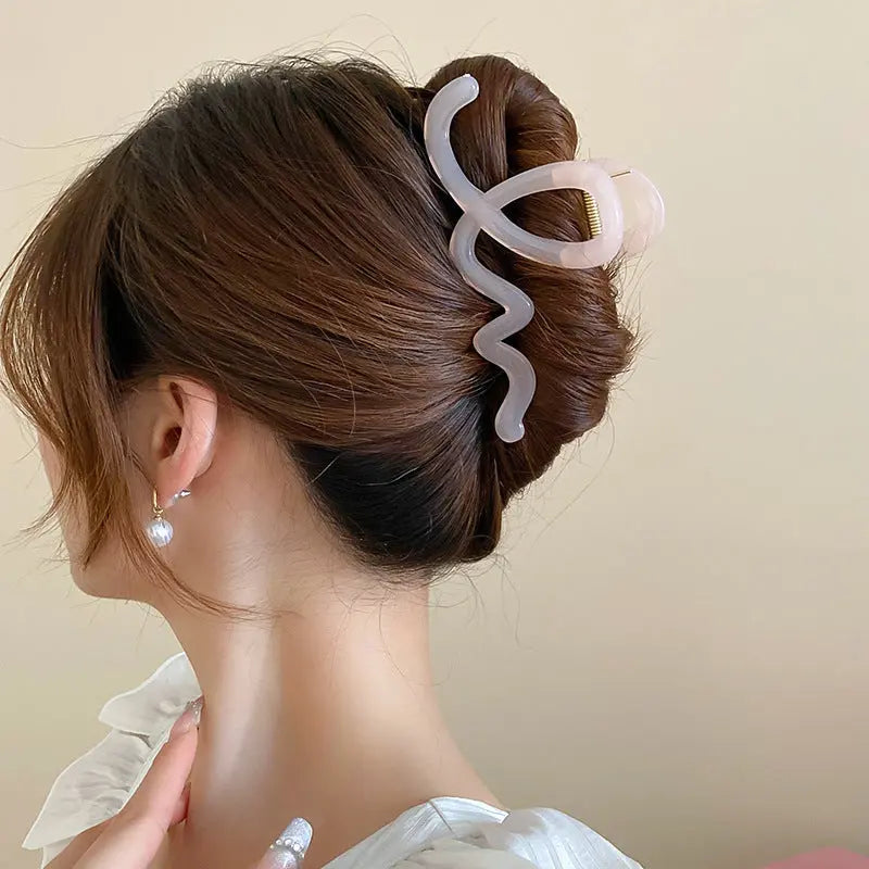 Acrylic Hair Claw Clip - Beautifeye Boutique