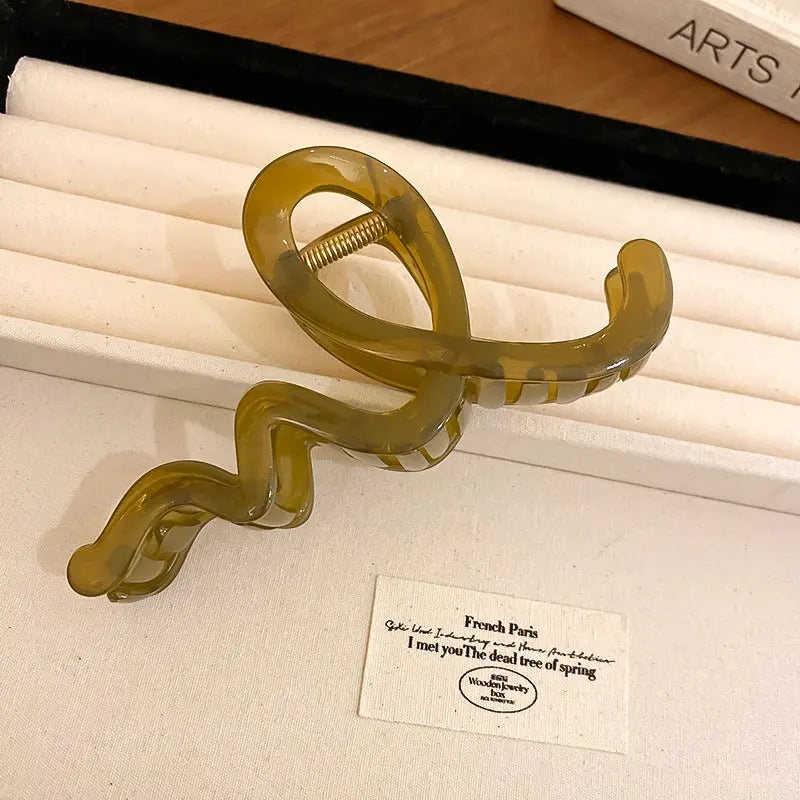 Acrylic Hair Claw Clip - Beautifeye Boutique