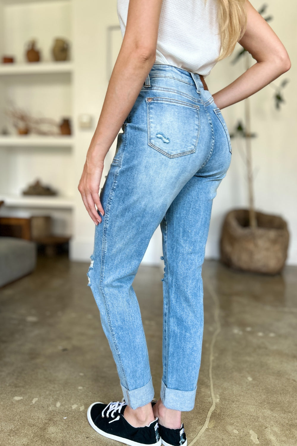 Judy Blue Full Size Distressed Straight Jeans with Patch Pockets - Beautifeye Boutique